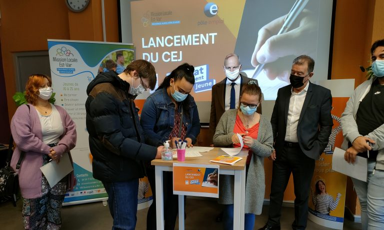 Lancement Du Contrat Dengagement Jeune Mission Locale Est Var